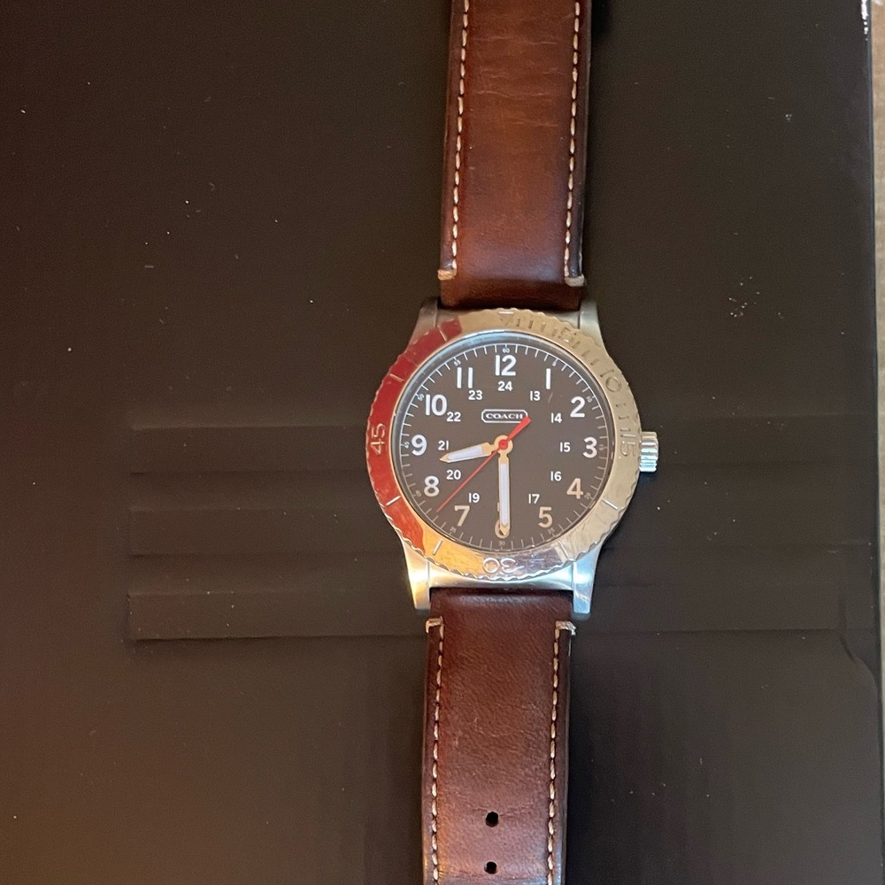 COACH Men’s Watch Tan Leather